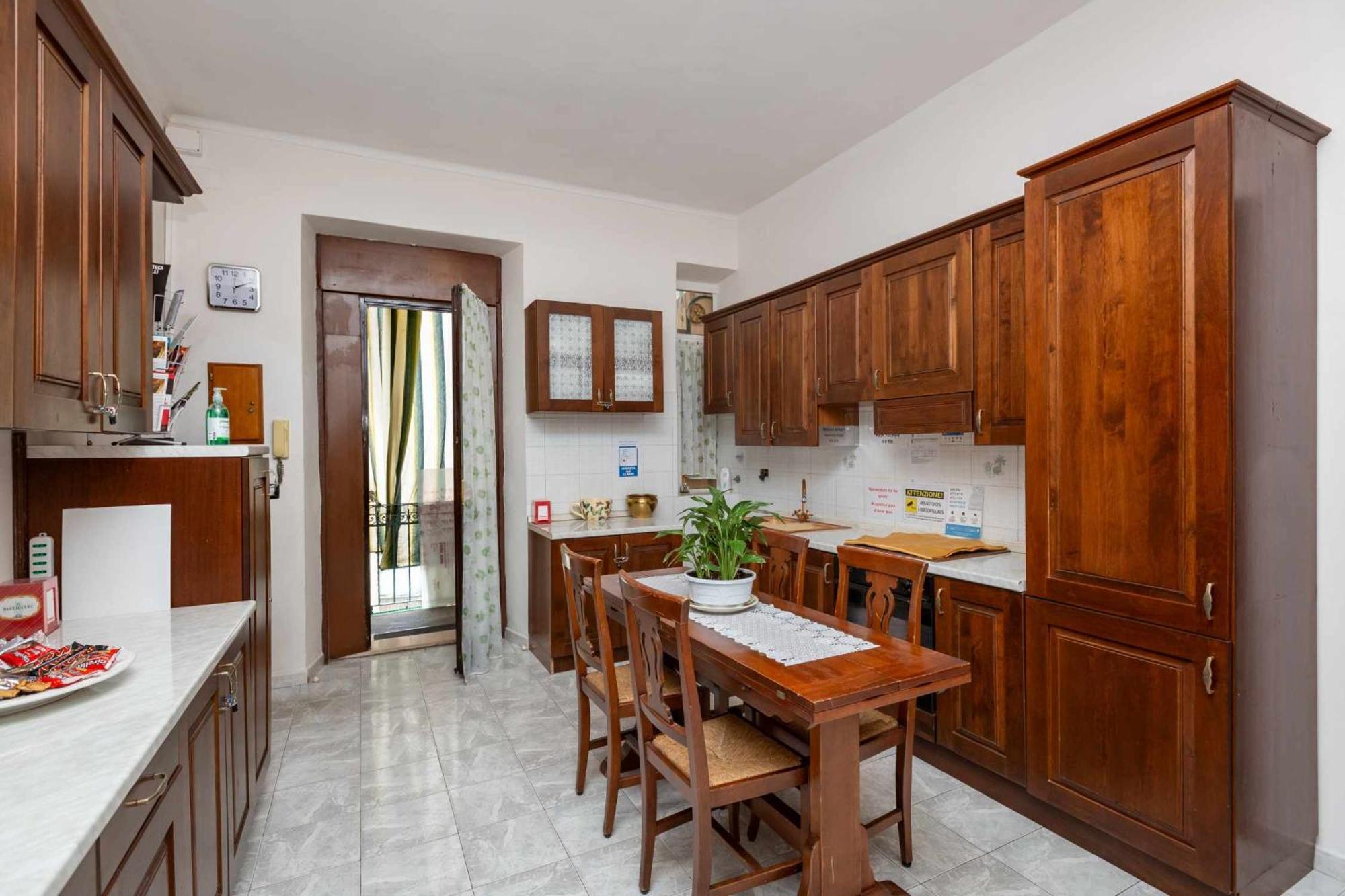 Grotta Di Rita Bed & Breakfast Turin Bagian luar foto