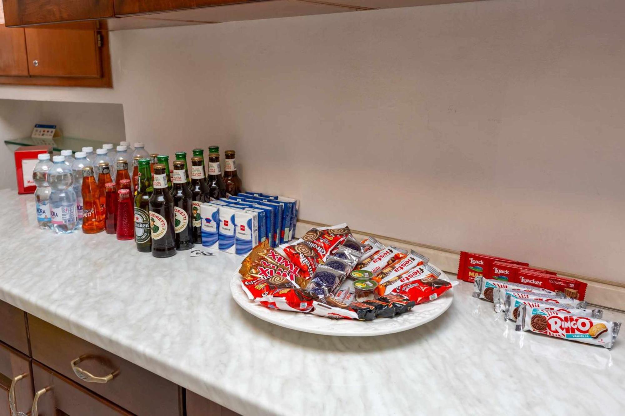 Grotta Di Rita Bed & Breakfast Turin Bagian luar foto