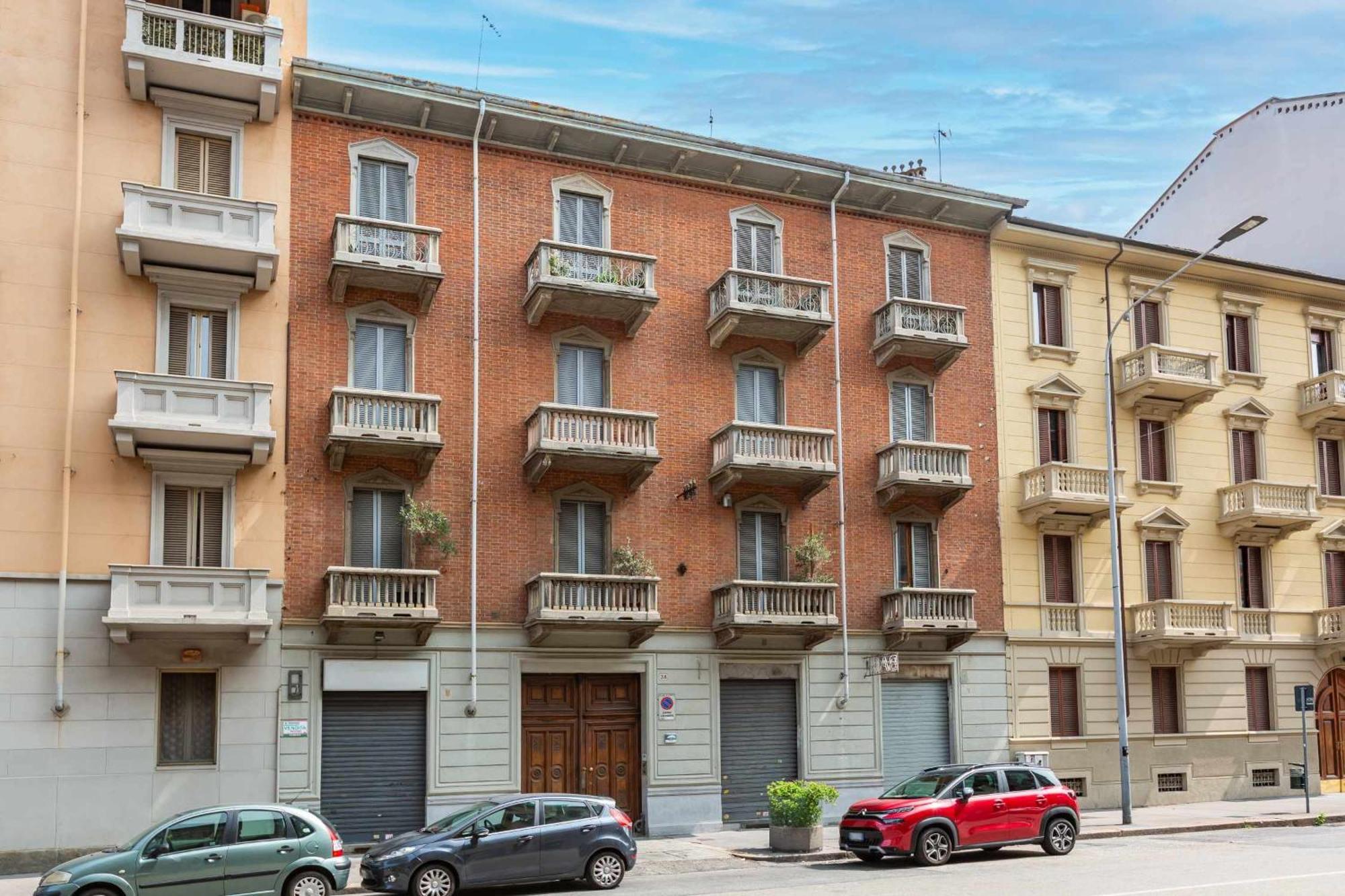 Grotta Di Rita Bed & Breakfast Turin Bagian luar foto